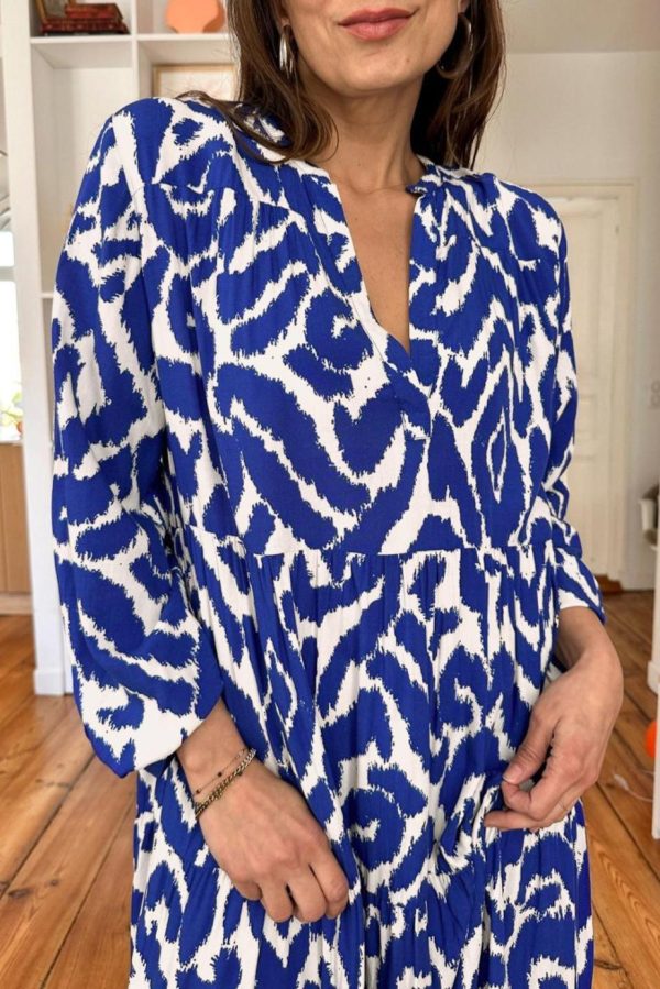 Maxi Dresses | Women Blue Abstract Print V Neck Tiered Maxi Dress - Image 2